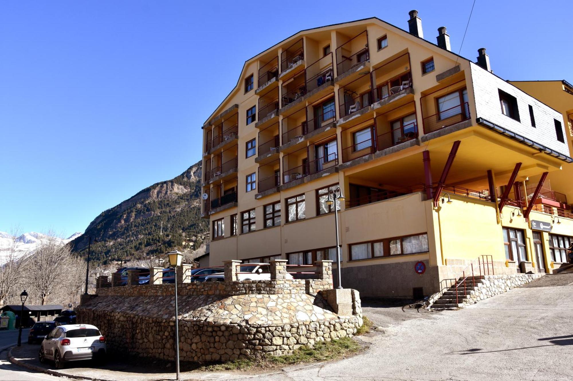 Apartamentos SNÖ Edelweiss Cerler Exterior foto